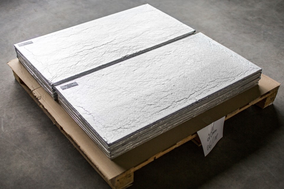 Vacuum insulation panels