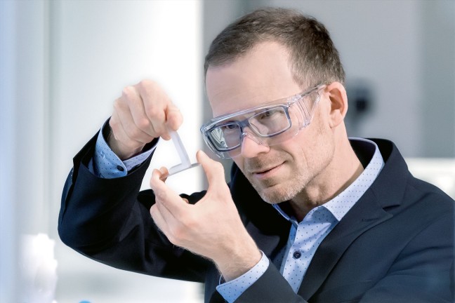Florian Liesener博士 