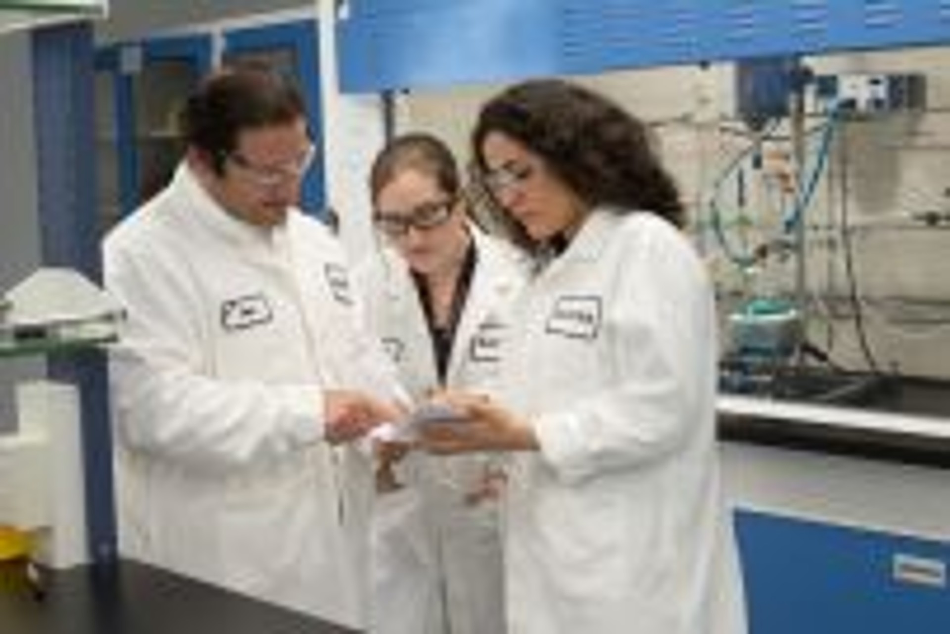 F&E Labor f&uuml;r Siliconprodukte