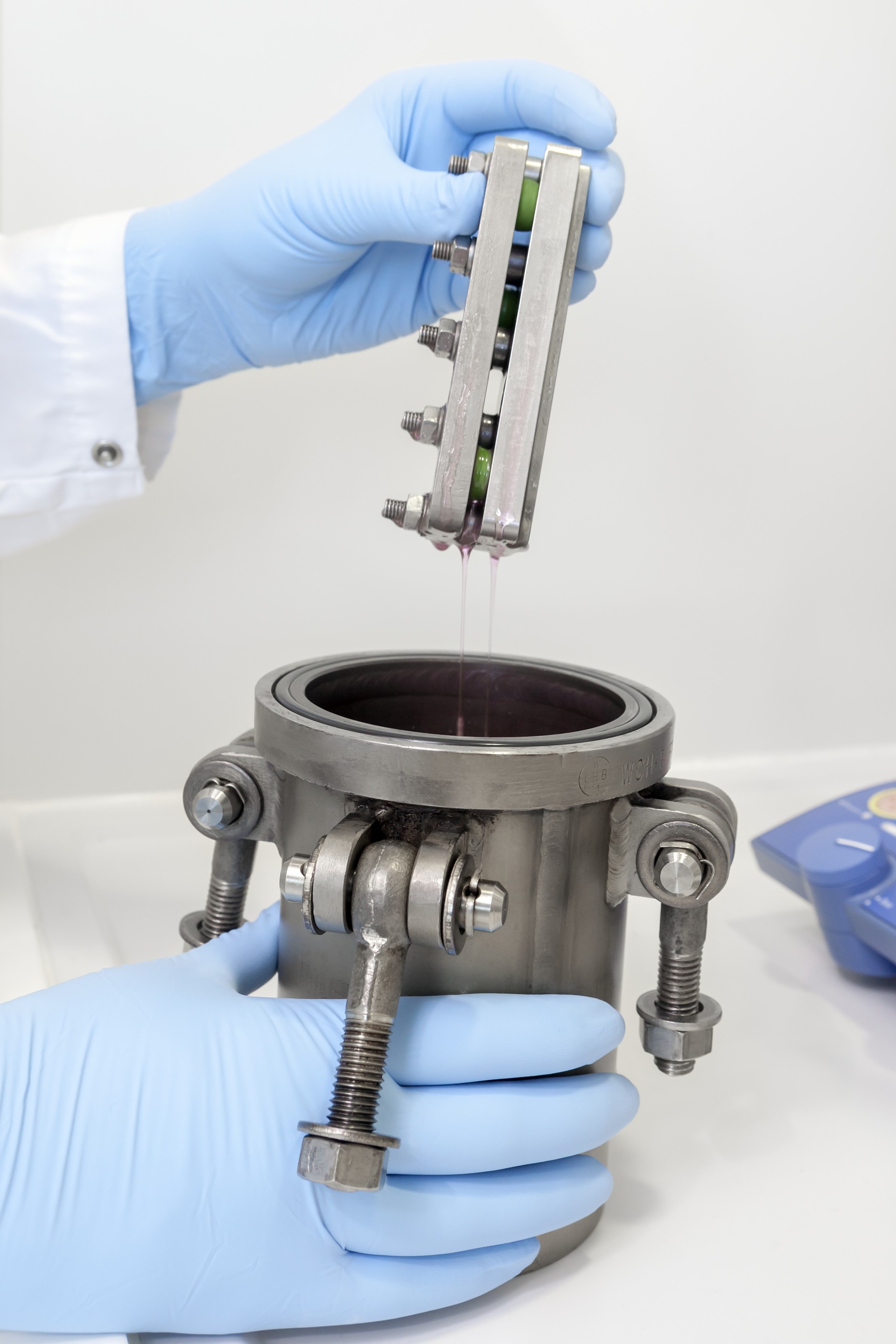 ELASTOSIL&reg; LR3822 glycol test