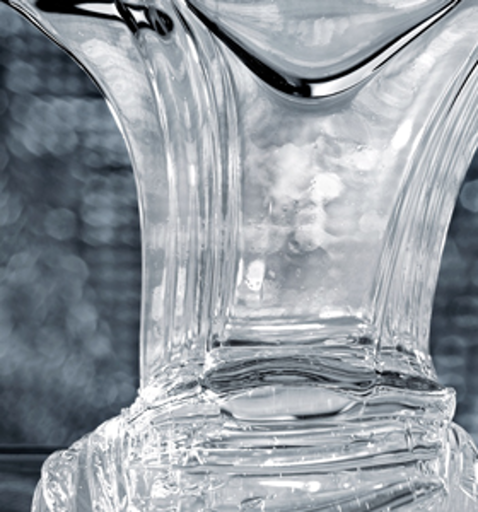 Silicone fluids are used in the cosmetics and consumer goods industries, among others. WACKER is the first company in the world to produce silicone fluids without the use of fossil resources. 